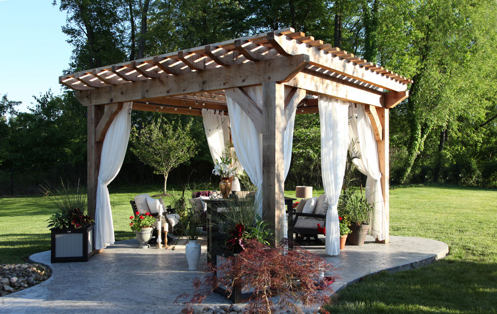 Outback Wood Pergola - Ohio Hardwood Furniture